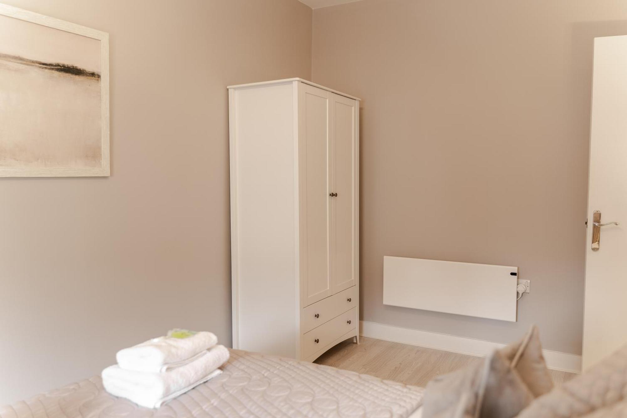 Stylish & Recently Refurbished Chester Apartment - Up To 6 Екстер'єр фото