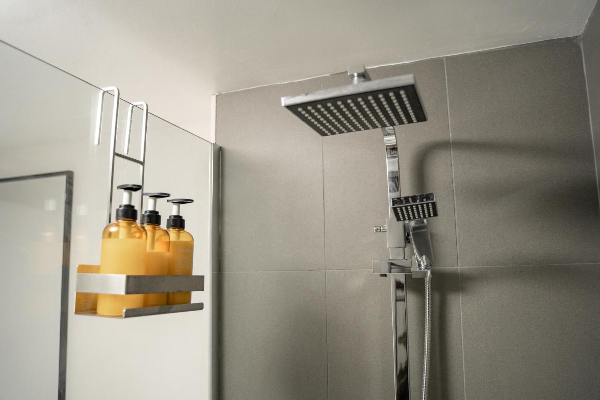 Stylish & Recently Refurbished Chester Apartment - Up To 6 Екстер'єр фото