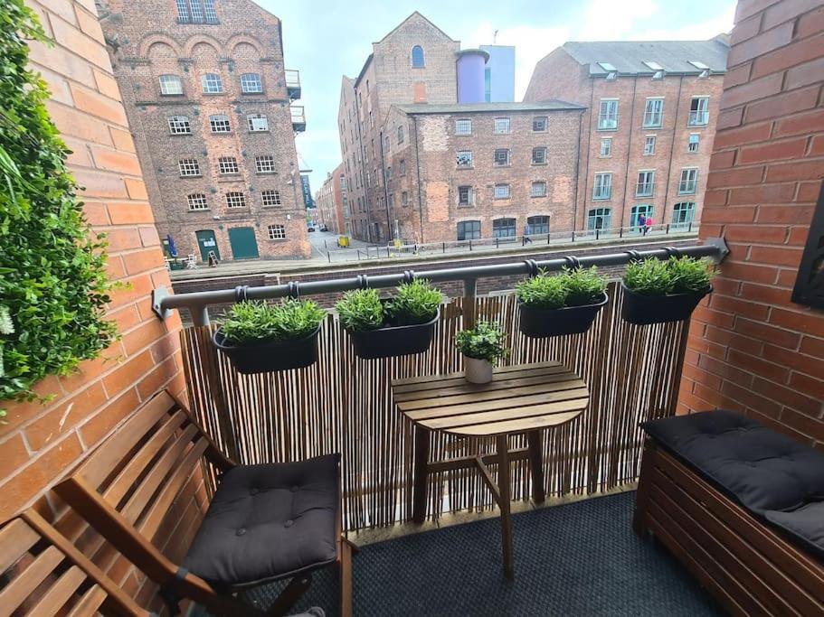 Stylish & Recently Refurbished Chester Apartment - Up To 6 Екстер'єр фото